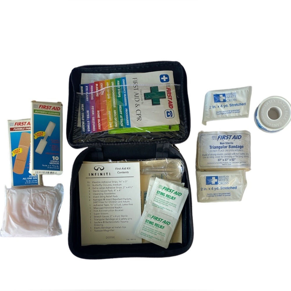 Vintage Infiniti First Aid Kit - Picture 6 of 6